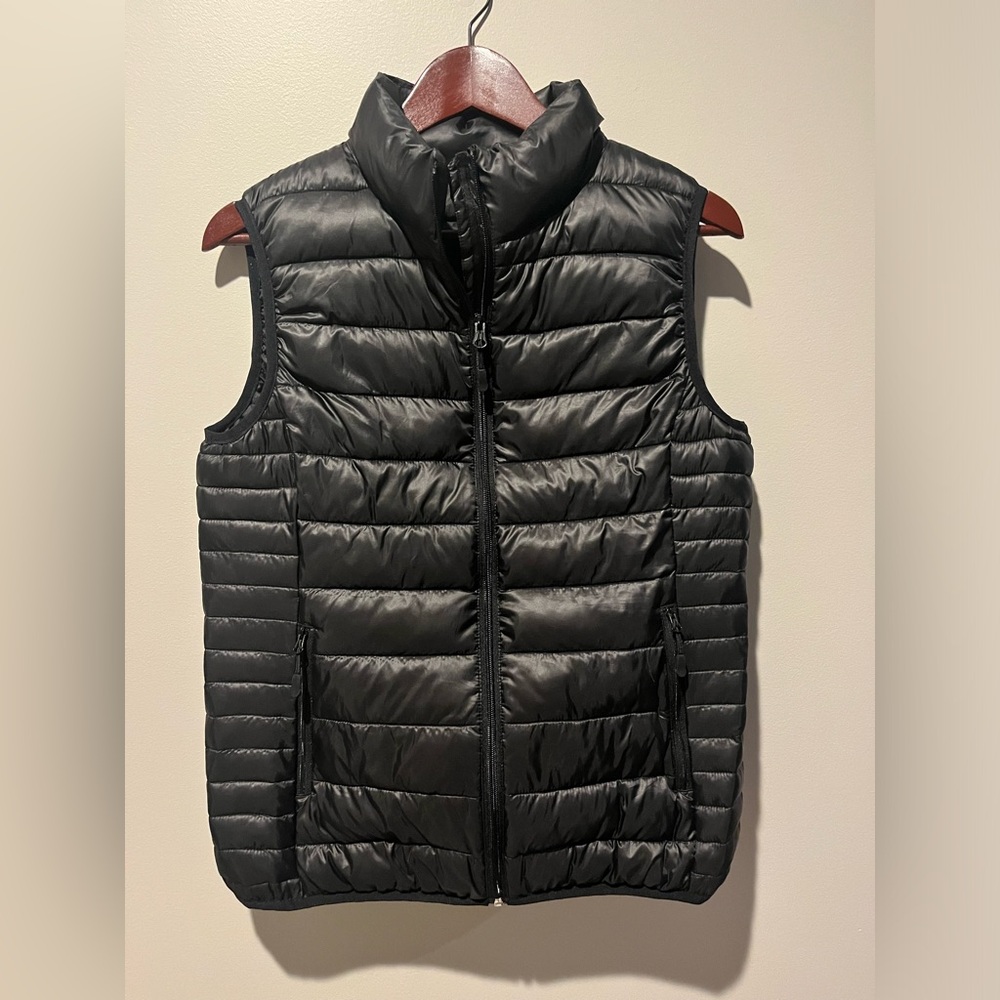 Men’s Black Puffer Vest
